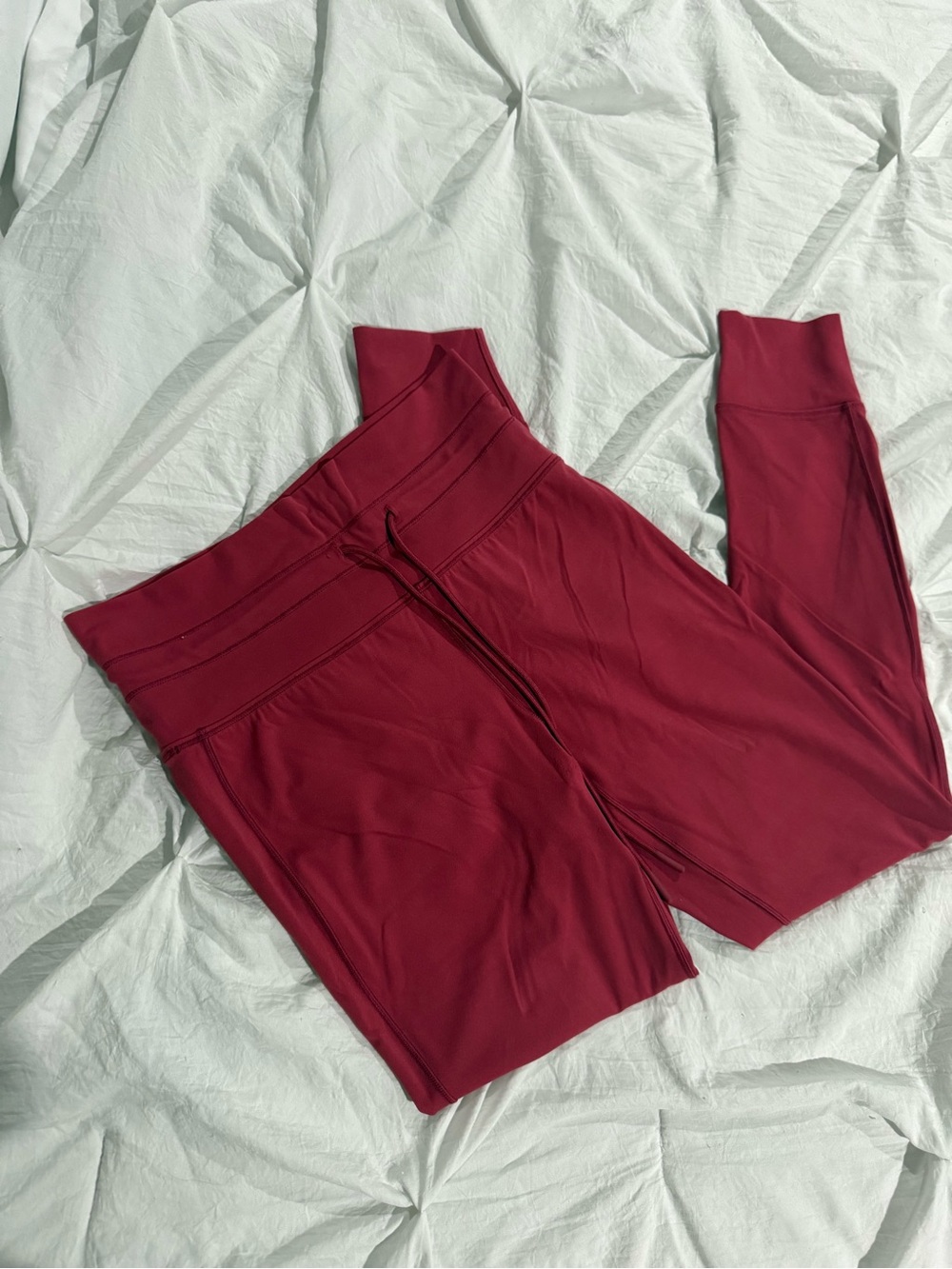 Vuori High-Waist Burgundy Leggings